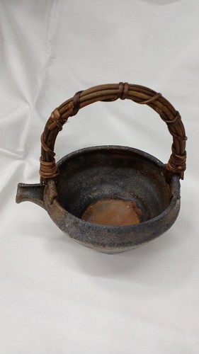 Bizen ware katakuchi pottery - ware,
